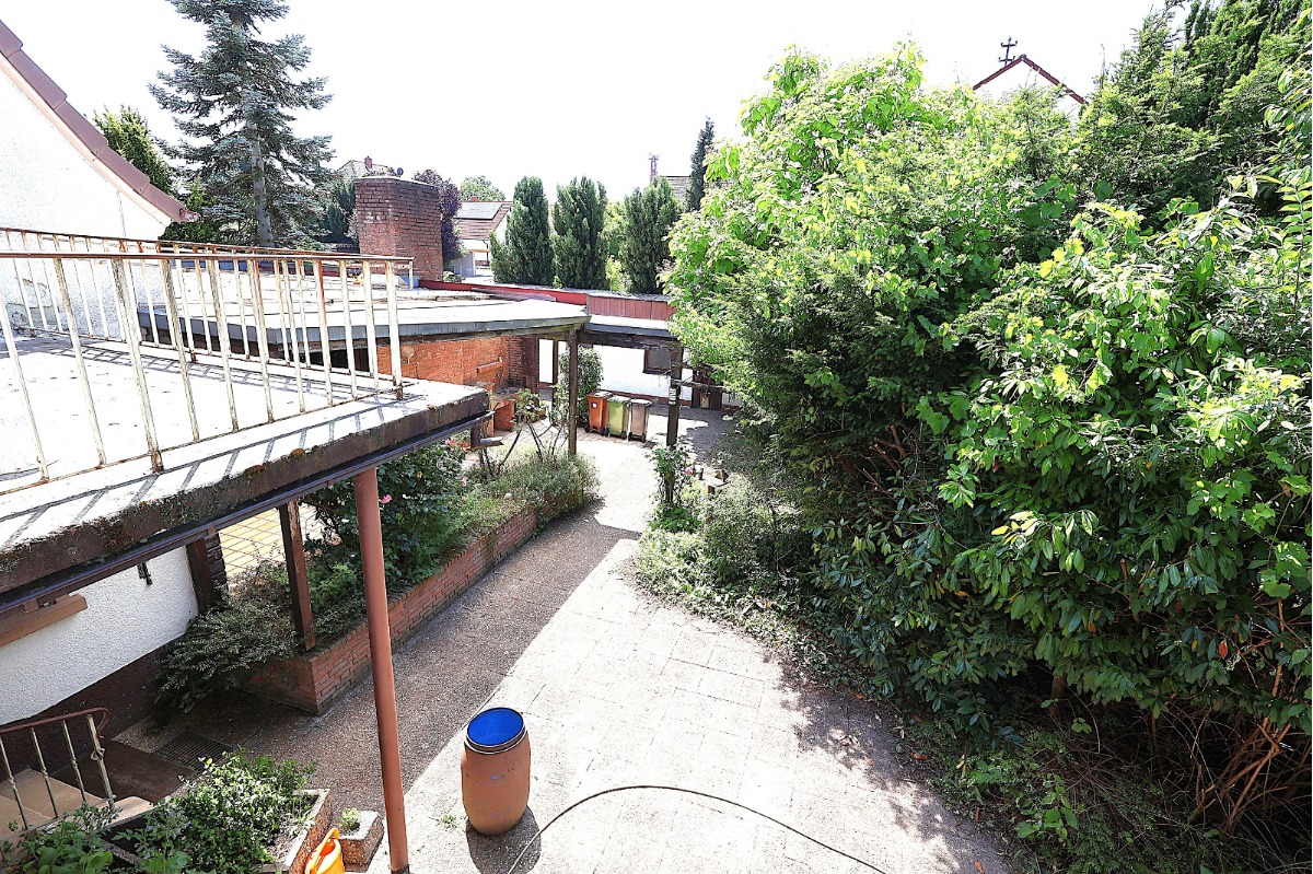 Gartenansicht vom Anbau aus