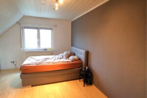 Schlafzimmer DG